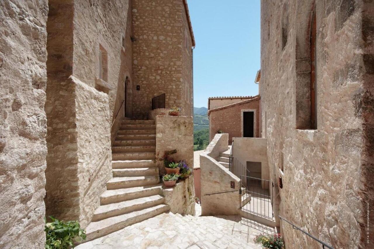 Hotel Castello Di Postignano Sellano Exterior foto