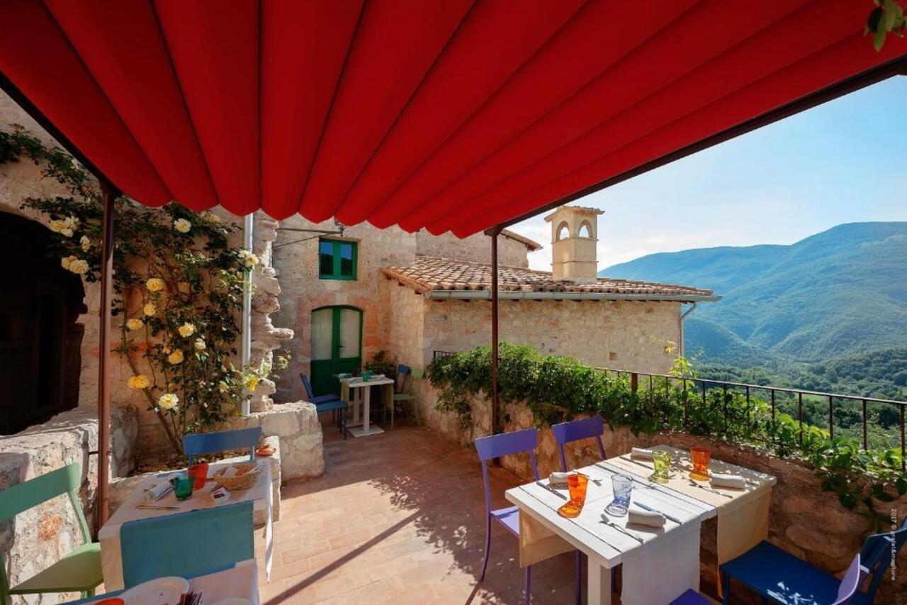 Hotel Castello Di Postignano Sellano Exterior foto